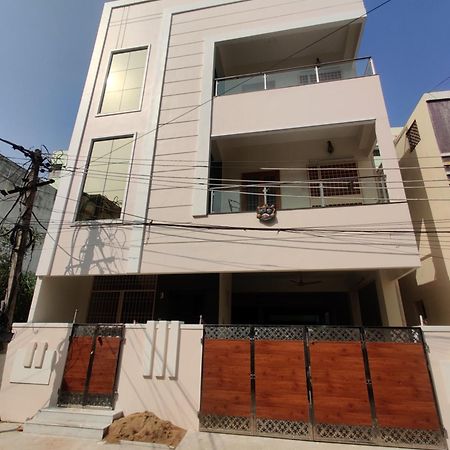 Villa Sk Nivas à Tirupati Extérieur photo